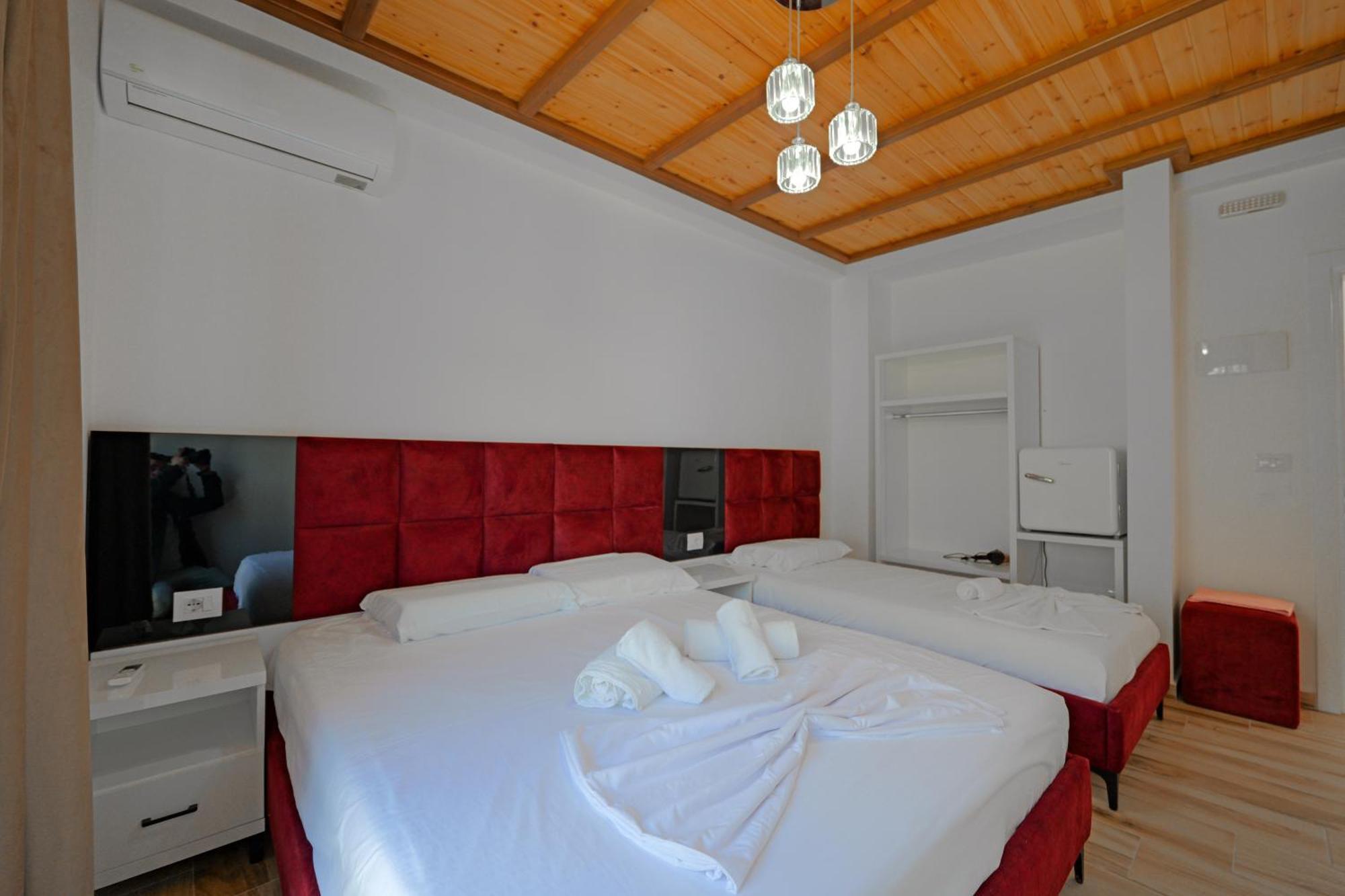 Hotel Take Borsh Ngoại thất bức ảnh