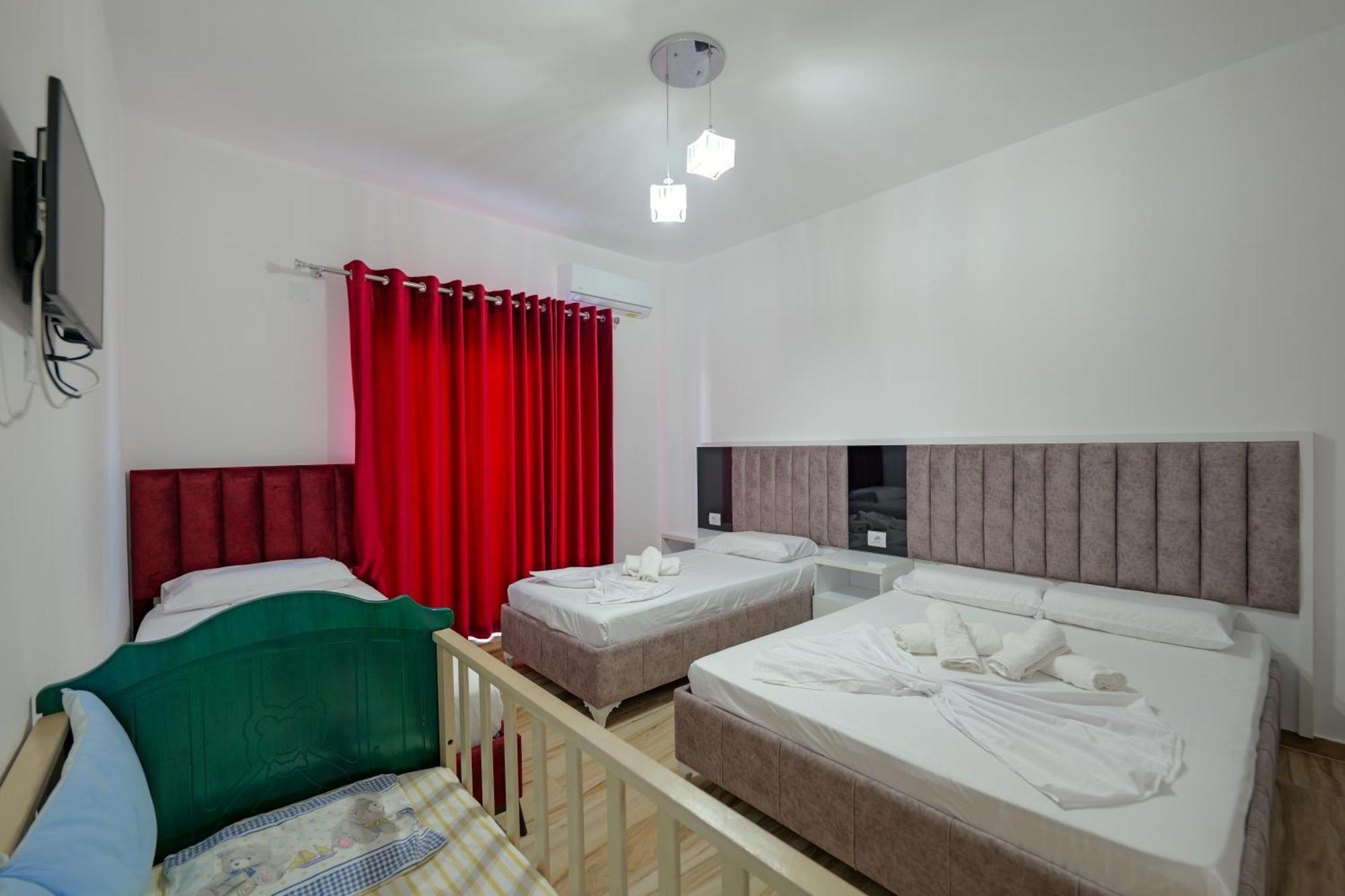 Hotel Take Borsh Ngoại thất bức ảnh