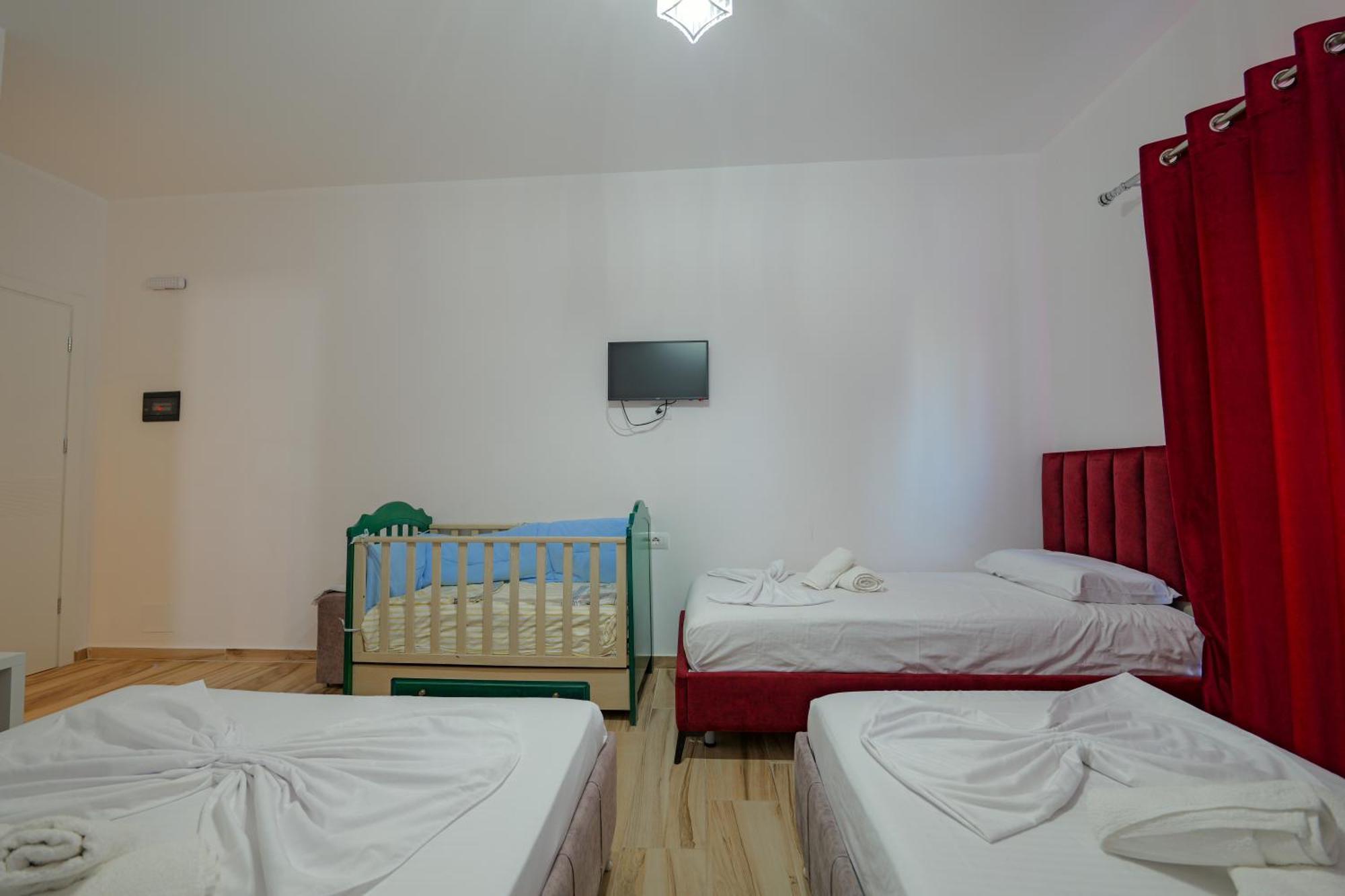 Hotel Take Borsh Ngoại thất bức ảnh