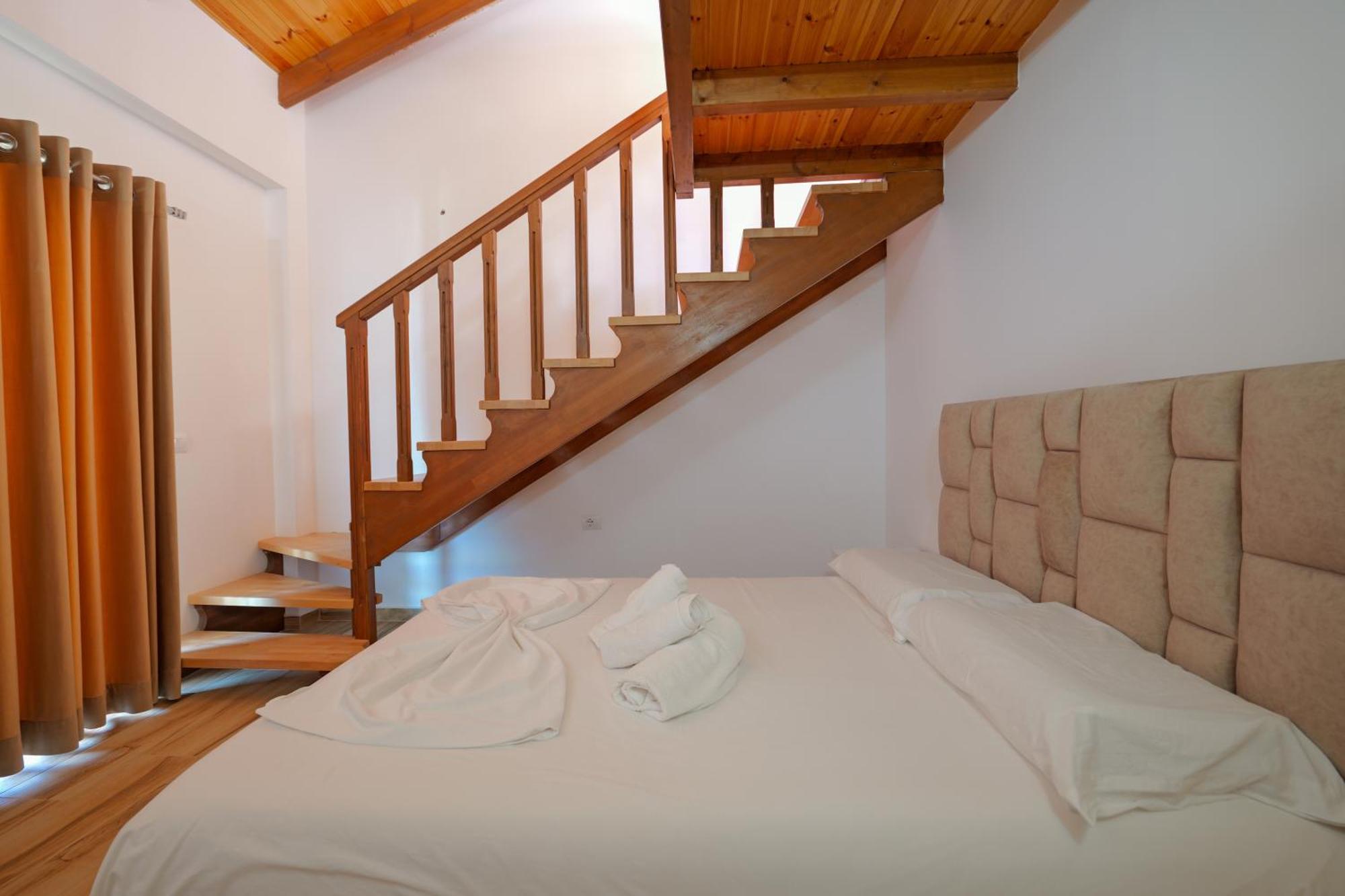 Hotel Take Borsh Ngoại thất bức ảnh